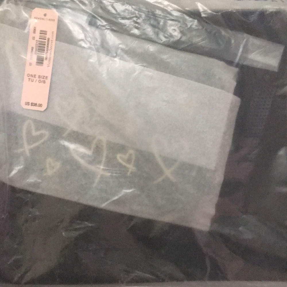 Victoria's Secret  LOVE Clutch Set NWT - Picture 4 of 4